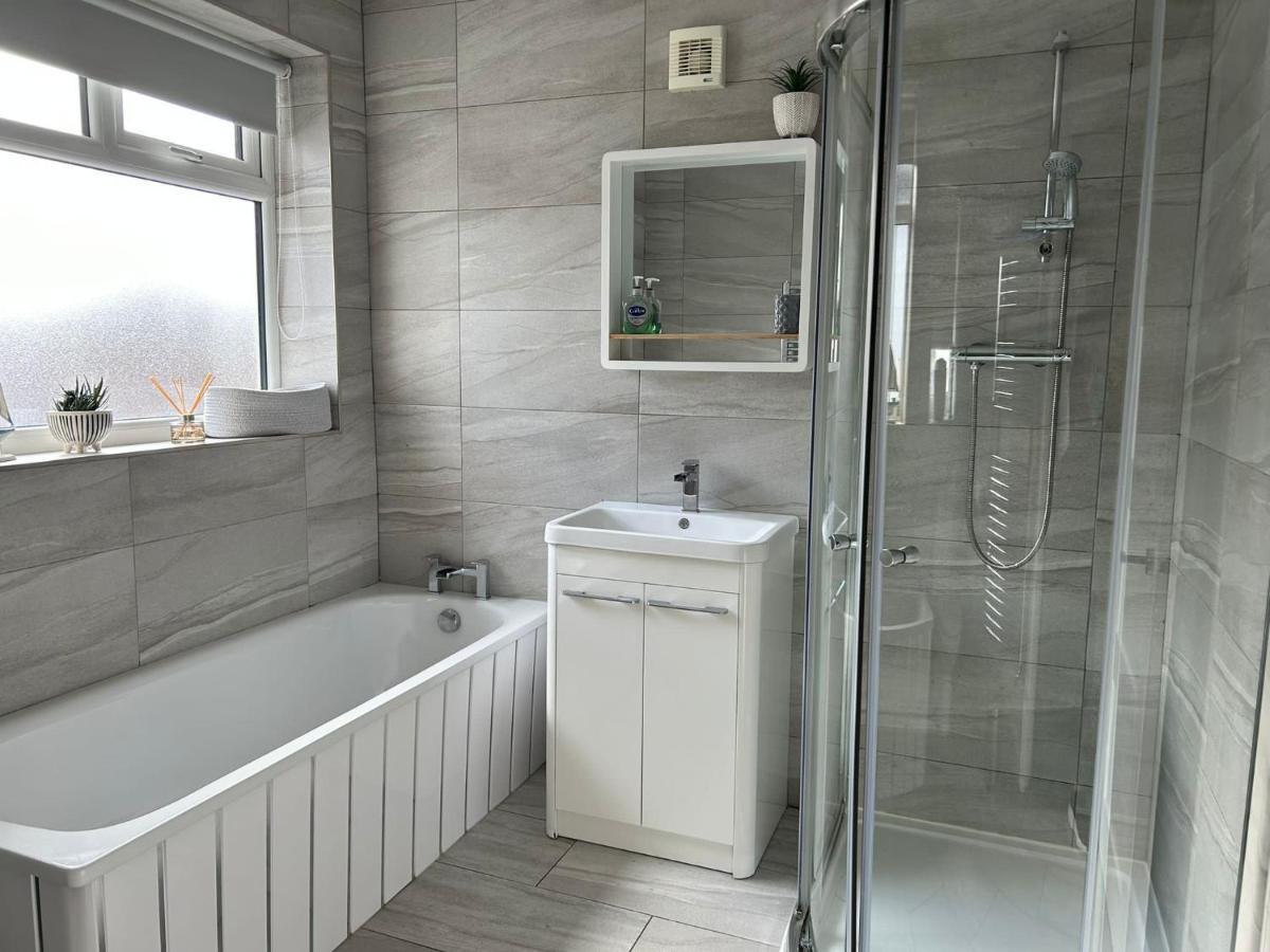 Light And Spacious Highcross Apartment Poulton-le-Fylde Экстерьер фото