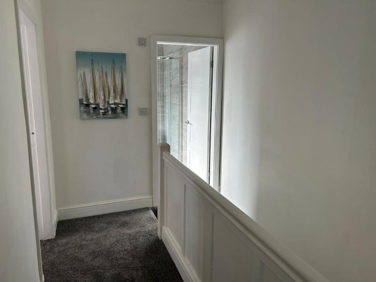 Light And Spacious Highcross Apartment Poulton-le-Fylde Экстерьер фото
