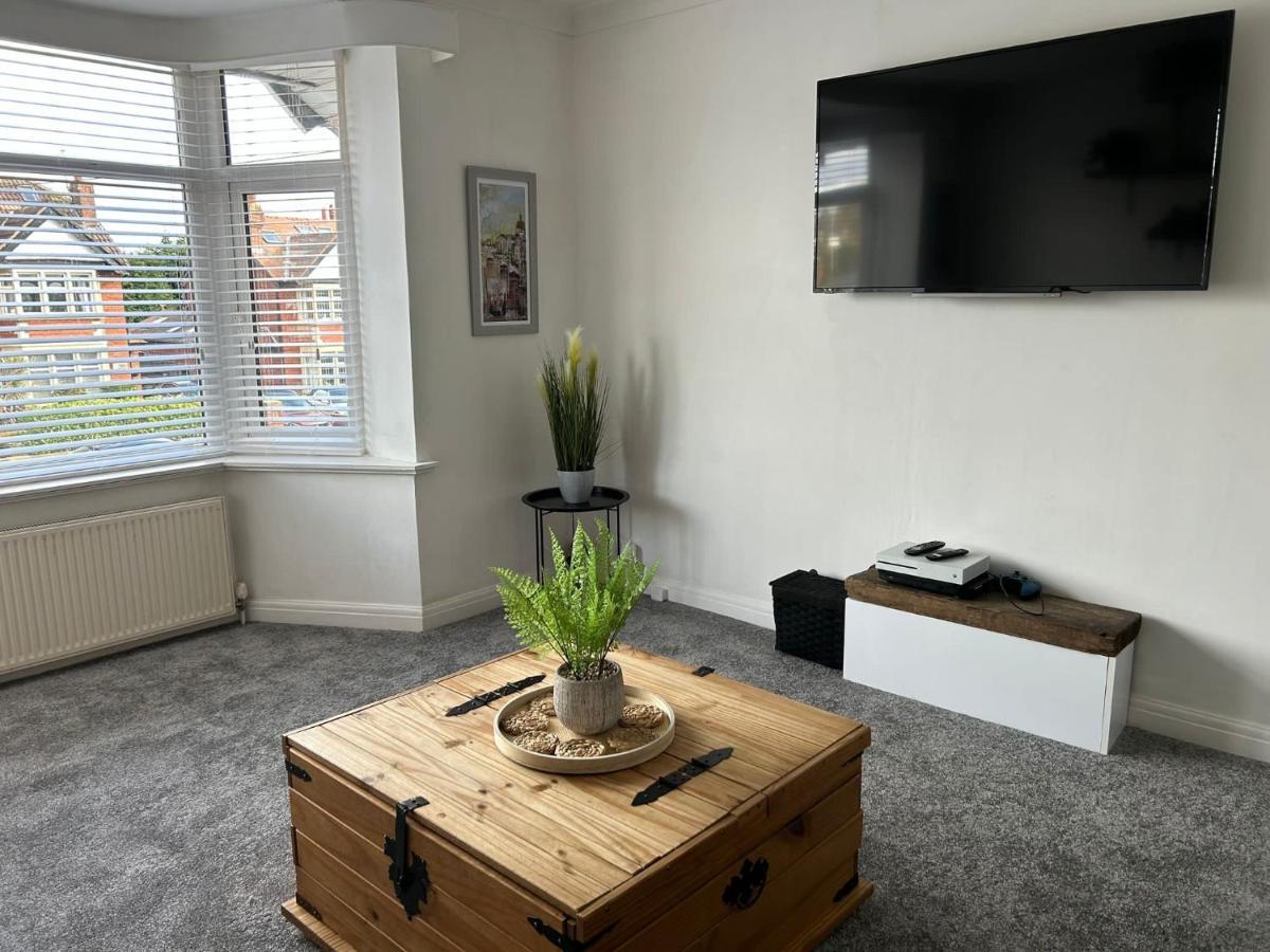 Light And Spacious Highcross Apartment Poulton-le-Fylde Экстерьер фото
