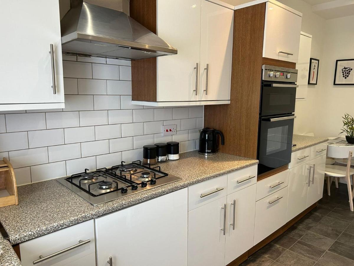 Light And Spacious Highcross Apartment Poulton-le-Fylde Экстерьер фото